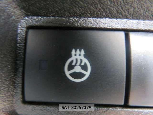 Nissan AURA 2025-04 8228979-18