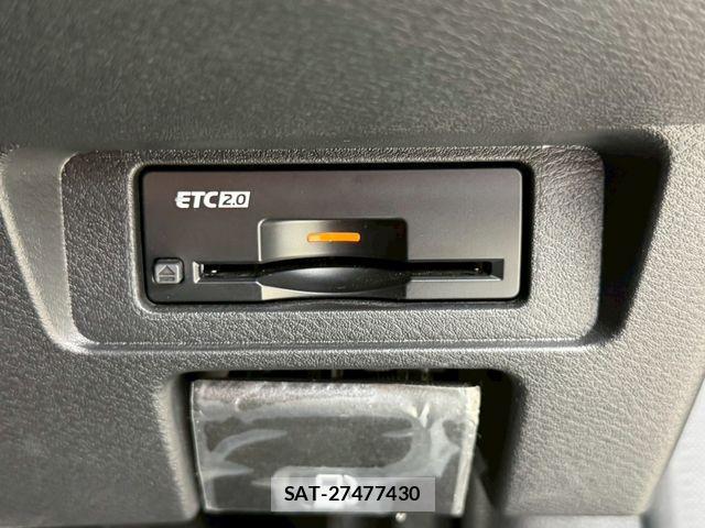 Nissan AURA 2023-03 8244667-10