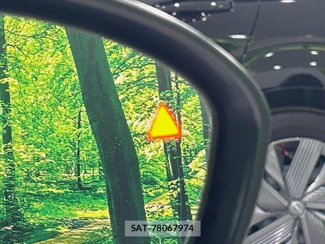 Nissan AURA 2022-01 8244666-6
