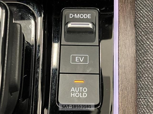 Nissan AURA 2021-12 8313202-17
