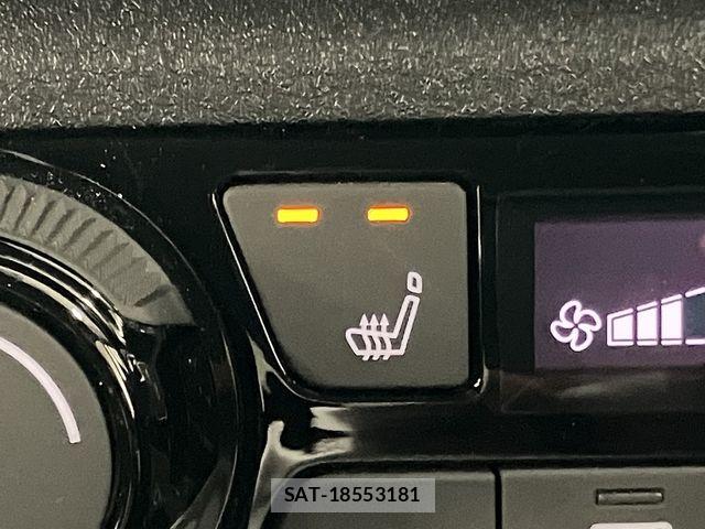 Nissan AURA 2021-12 8313202-18
