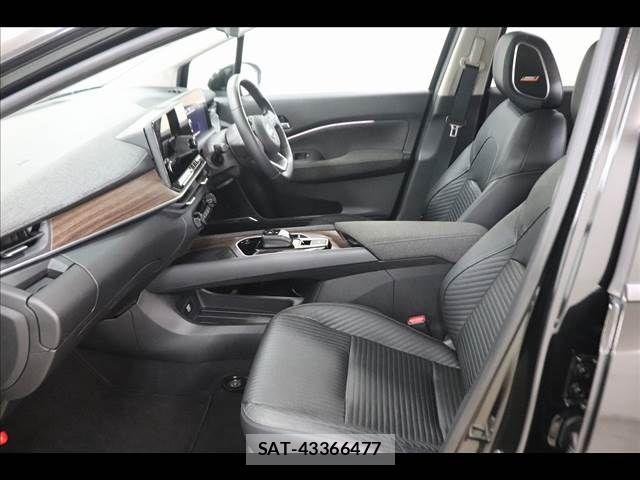 Nissan AURA 2021-08 8313205-11
