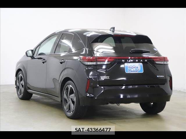 Nissan AURA 2021-08 8313205-19
