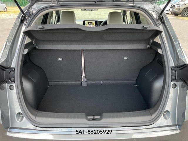 Nissan AURA 2024-03 8334474-13