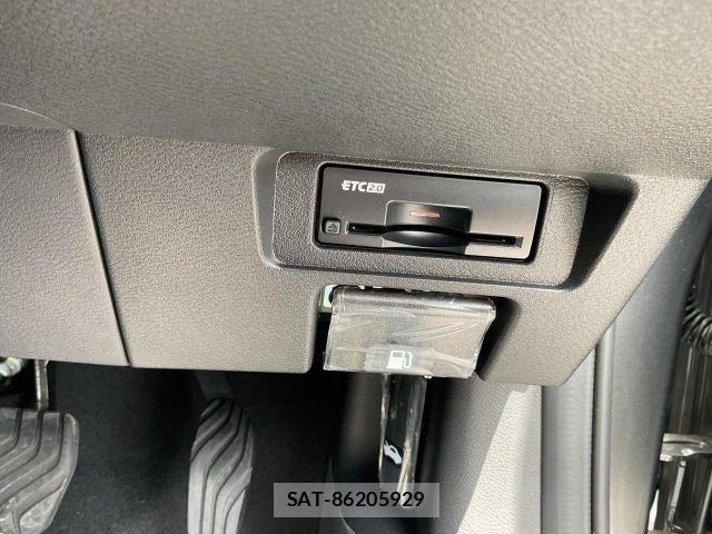 Nissan AURA 2024-03 8334474-22