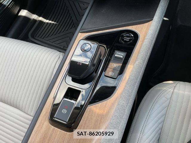 Nissan AURA 2024-03 8334474-26
