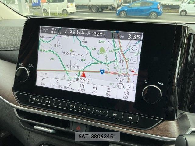 Nissan AURA 2022-01 8326434-14