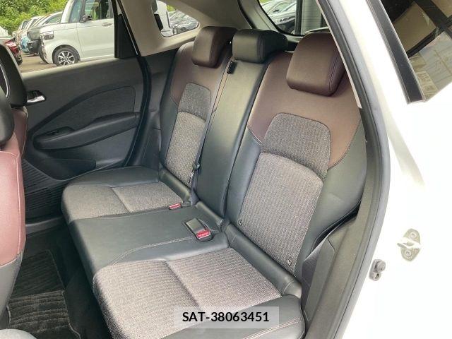 Nissan AURA 2022-01 8326434-25