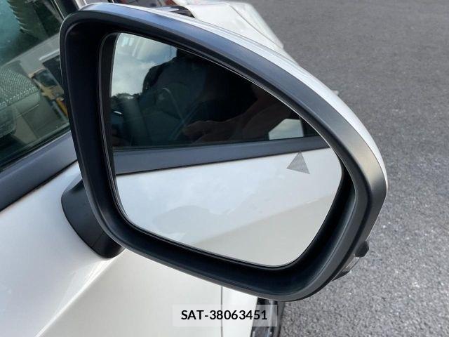 Nissan AURA 2022-01 8326434-27