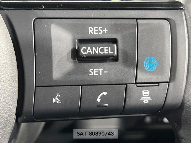 Nissan AURA 2022-06 8334972-4
