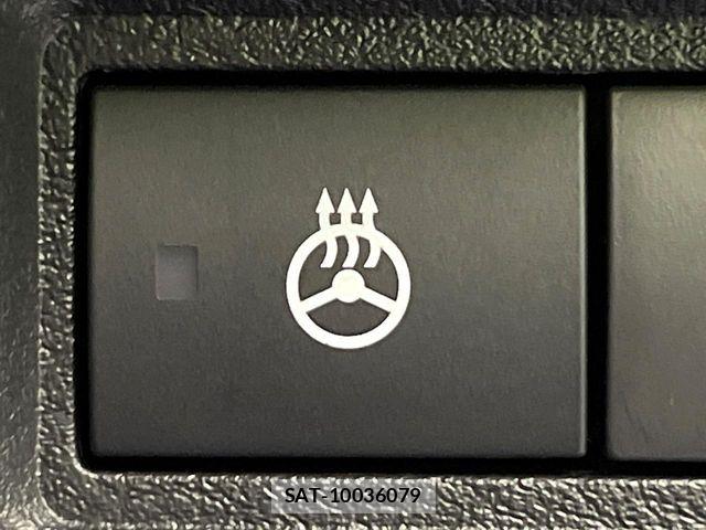 Nissan AURA 2021-12 8334969-6
