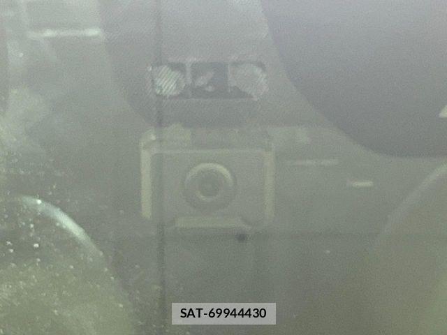 Nissan AURA 2023-10 8334974-5