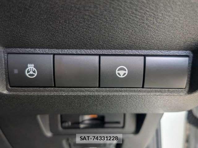 Nissan AURA 2024-03 8353945-11