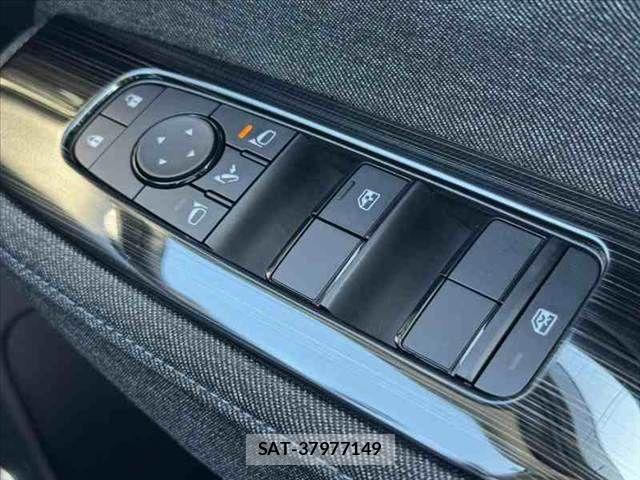 Nissan AURA 2024-06 8353944-26