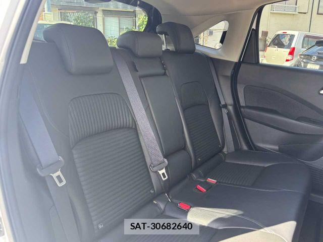 Nissan AURA 2022-08 8364866-24