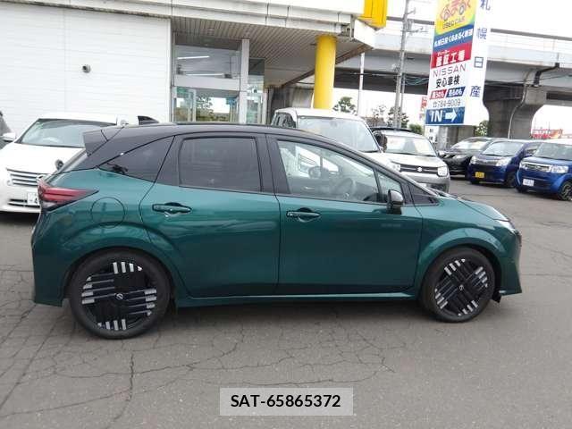 Nissan AURA 2025-10 8364856-5