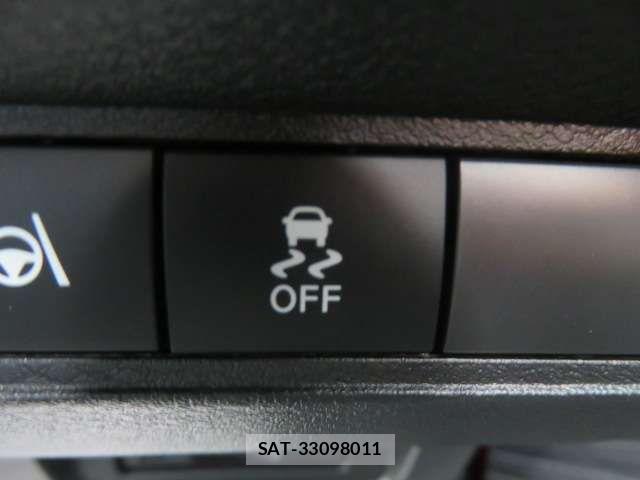Nissan AURA 2025-10 8364857-13