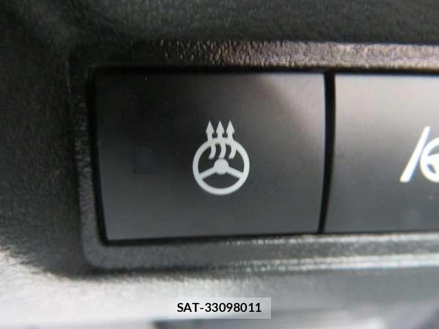 Nissan AURA 2025-10 8364857-14
