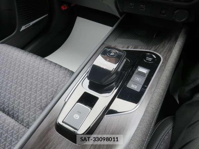 Nissan AURA 2025-10 8364857-5