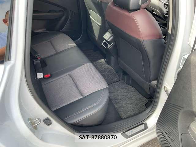 Nissan AURA 2021-11 8364869-11
