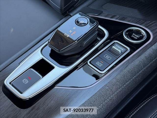 Nissan AURA 2024-08 8364864-24
