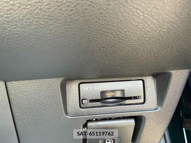 Nissan AURA 2025-10 8364855-9