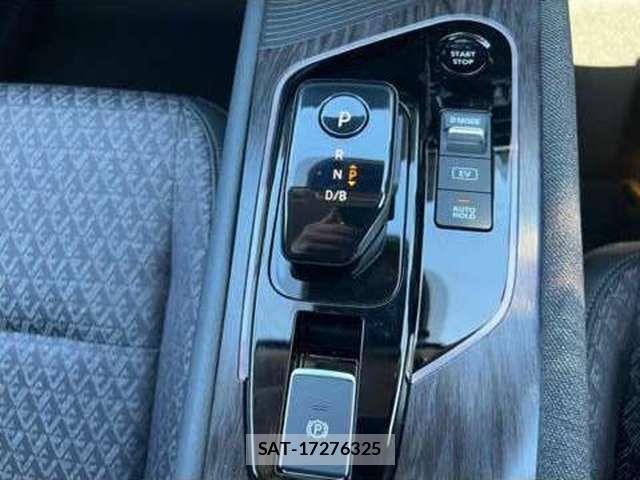Nissan AURA 2025-10 8364862-8