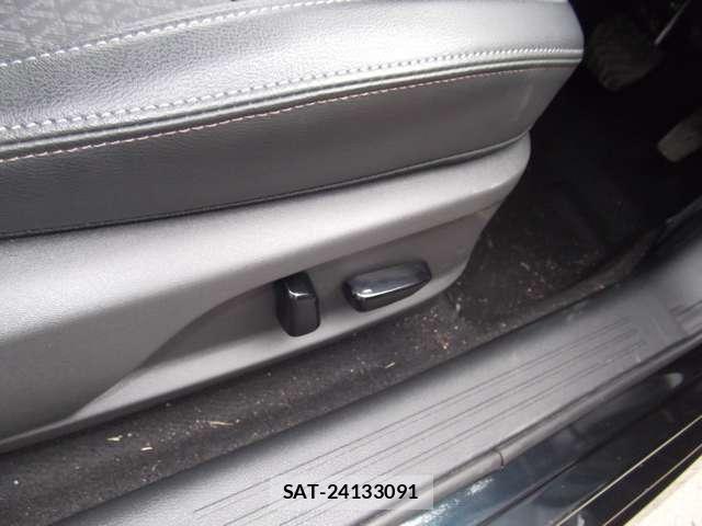Nissan AURA 2025-10 8364859-12