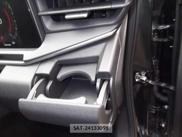 Nissan AURA 2025-10 8364859-23