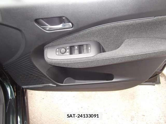 Nissan AURA 2025-10 8364859-27