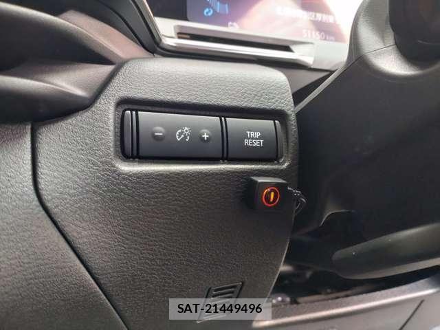 Nissan AURA 2022-08 8411312-16