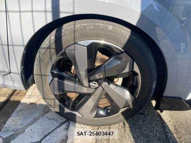Nissan AURA 2021-11 8411311-7