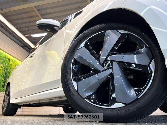 Nissan AURA 2022-10 8457073-12