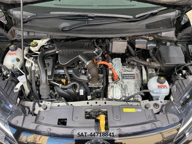 Nissan AURA 2022-01 8523665-17
