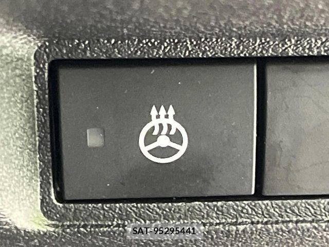 Nissan AURA 2023-02 8523664-6