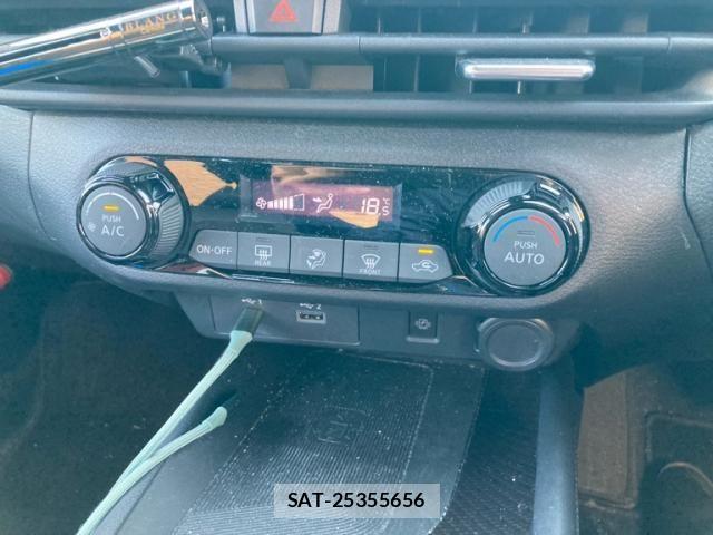 Nissan AURA 2022-01 8523676-21