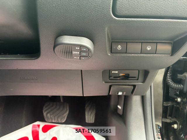 Nissan AURA 2023-09 8658108-5