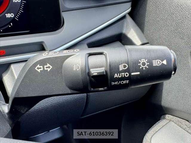 Nissan AURA 2022-02 8740722-23