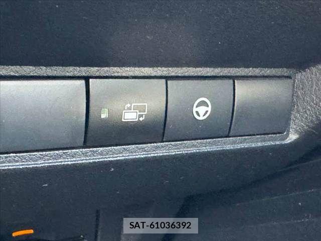 Nissan AURA 2022-02 8740722-26
