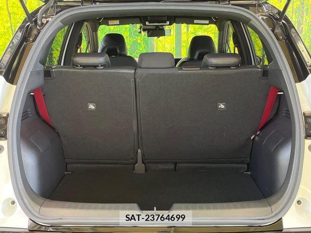 Nissan AURA 2023-10 8740691-10