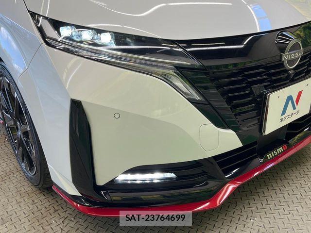 Nissan AURA 2023-10 8740691-11
