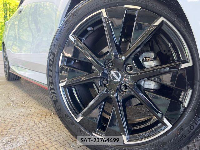 Nissan AURA 2023-10 8740691-12