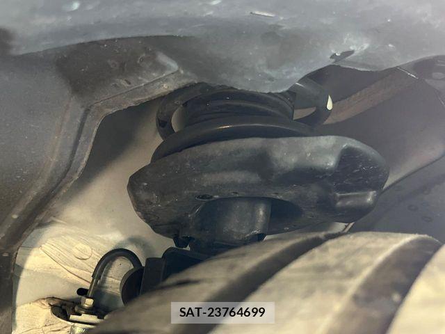 Nissan AURA 2023-10 8740691-19