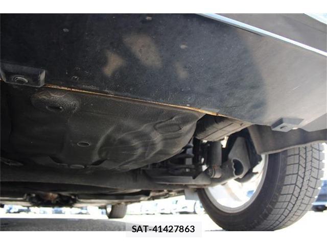 Nissan AURA 2022-09 8740712-10
