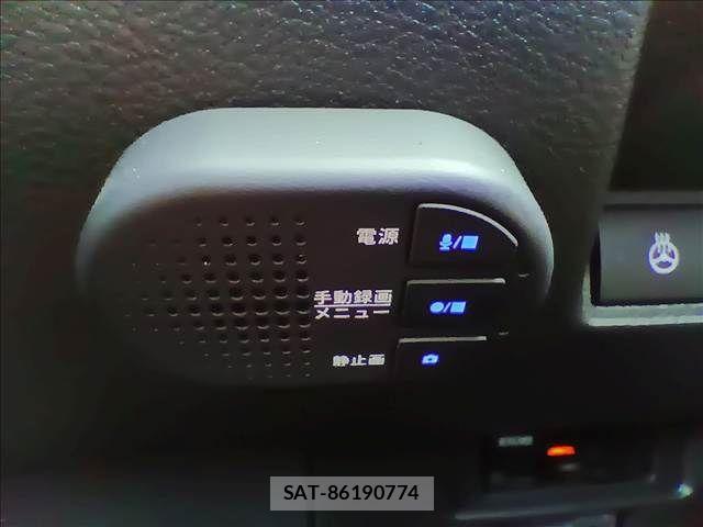 Nissan AURA 2021-09 8740723-14