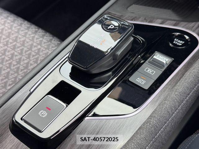 Nissan AURA 2025-04 8740692-12