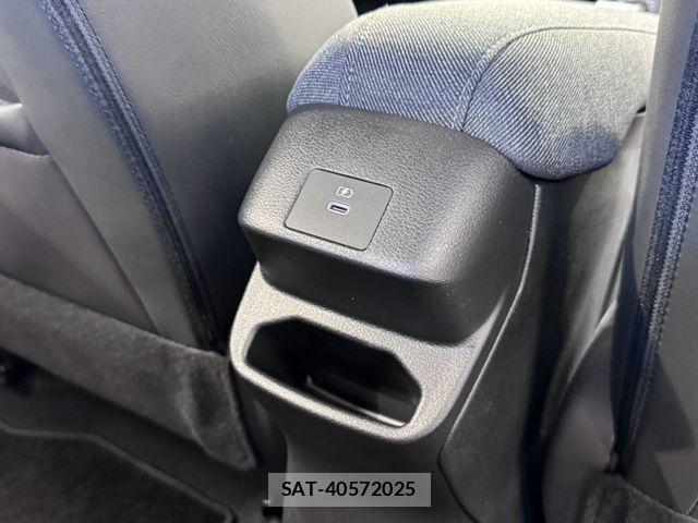 Nissan AURA 2025-04 8740692-27