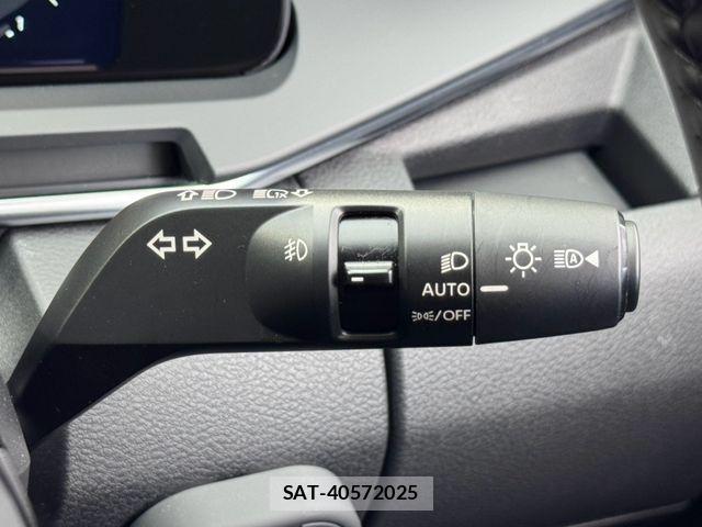 Nissan AURA 2025-04 8740692-28