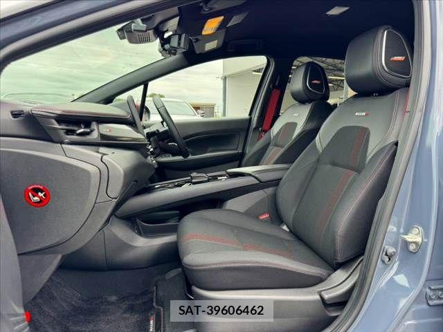 Nissan AURA 2025-03 8740688-16