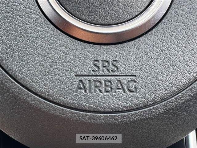 Nissan AURA 2025-03 8740688-28